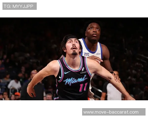 哈克斯替补出战15分钟高效表现6投5中并罚球全中狂砍20分